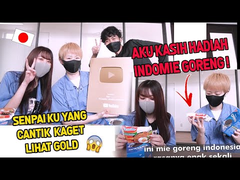 AKHIRNYA TEMAN KERJA DI PERUSAHAAN JEPANG TAHU KALAU AKU YOUTUBER BEGINI REAKSINYA ! HEBOH !!!