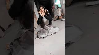 Hawa Ke Jhokeinstagram Reelpoulomipoulomi Dancing