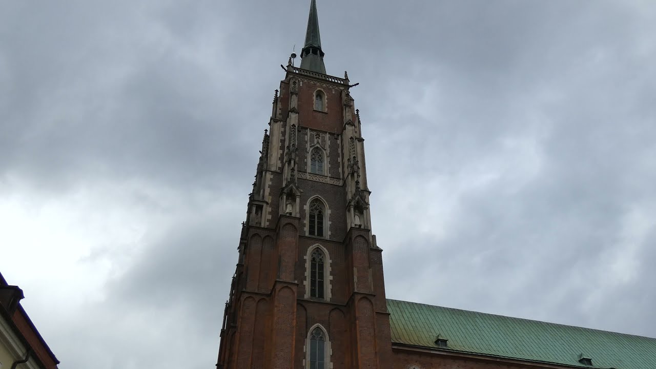 11:15. Dzwon katedry pw. św. Jana Chrzciciela we Wrocławiu