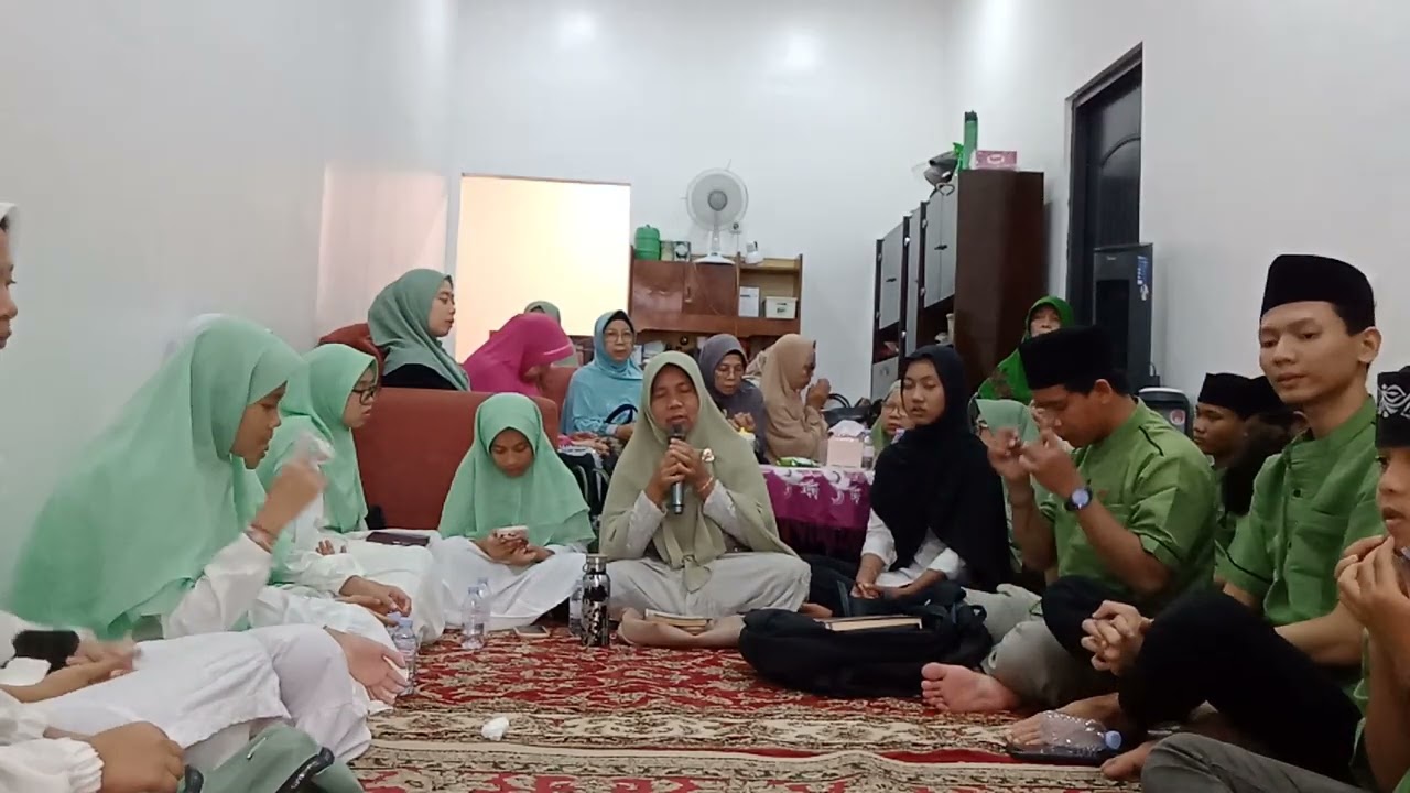 MKU-Do'a bersama Donatur Dermawan Hj. Uti Samijati S.Pd (Bag ke-4)