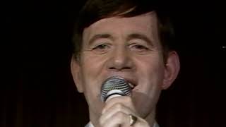 Big Tom And The Mainliners At The GLENCARN Hotel Castleblayney 1990 part 1