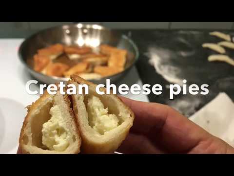 Video: Qaib Ntxhw Cutlets Nrog Feta Cheese