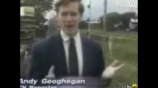 Download lagu Reporter Touches A 6000 Volt Electric Fence