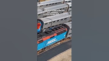 These are the worst train cars in the world! I hate Gallery Cars! #trains #chicago #metra #travel