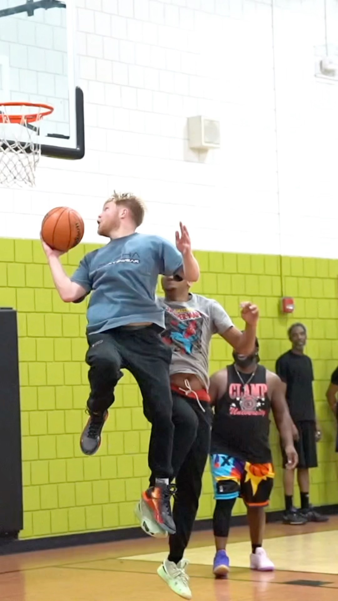 Craziest In Game Layup EVER!?