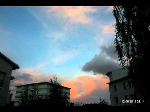 Video: Nousee Pilvien Alla - Vaihtoehtoinen Näkymä