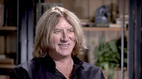Why Joe Elliott is trying to get other musicians i...