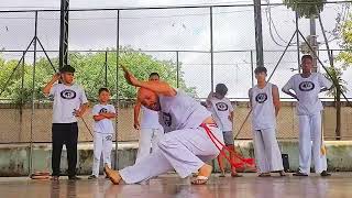 MOVIMENTAÇÃO DE CAPOEIRA