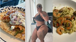 WHAT I EAT IN A DAY | EASY LAST MINUTE HIGH PROTEIN MEALS + IMPROMPTU SHRIMP PASTA