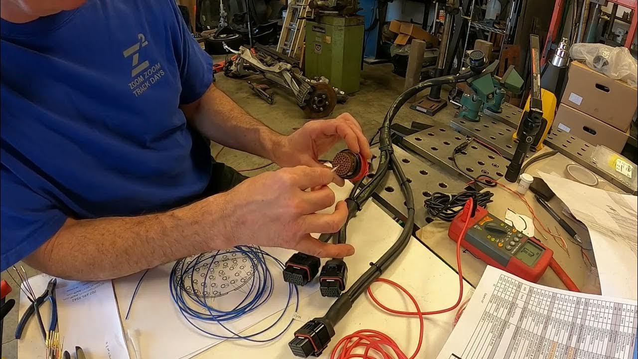 Pinning engine side bulkhead connector - YouTube
