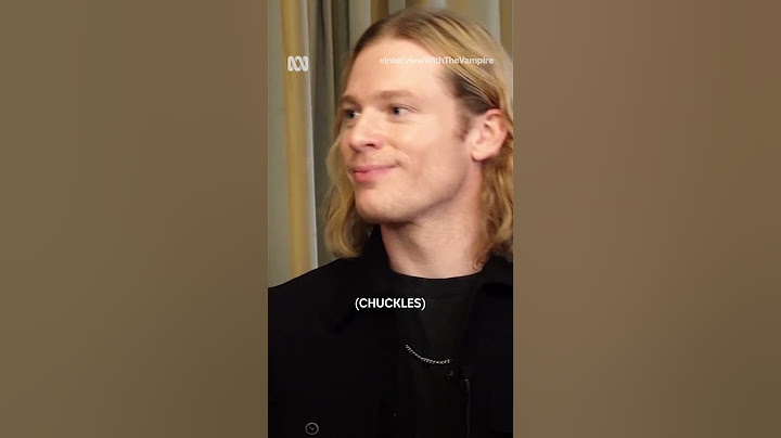 The #Lestat walk is everything 😂🚶‍♂️ #InterviewWithTheVampire #IWTV #SamReid #JacobAnderson #Shorts