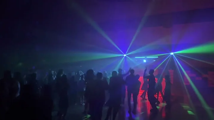 Junior High Dance - DJ TDubs keeping it hoppin