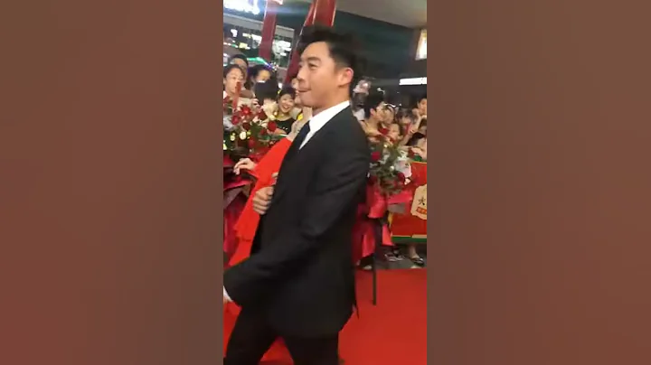 鄭愷寧波火鍋店開業？？鄭愷苗苗夫婦婚後首度公開亮相？？好辛福哦#鄭愷#苗苗 - 天天要聞