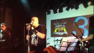 Download lagu Netral Live In Japan - Basket Case [ Green Day ]