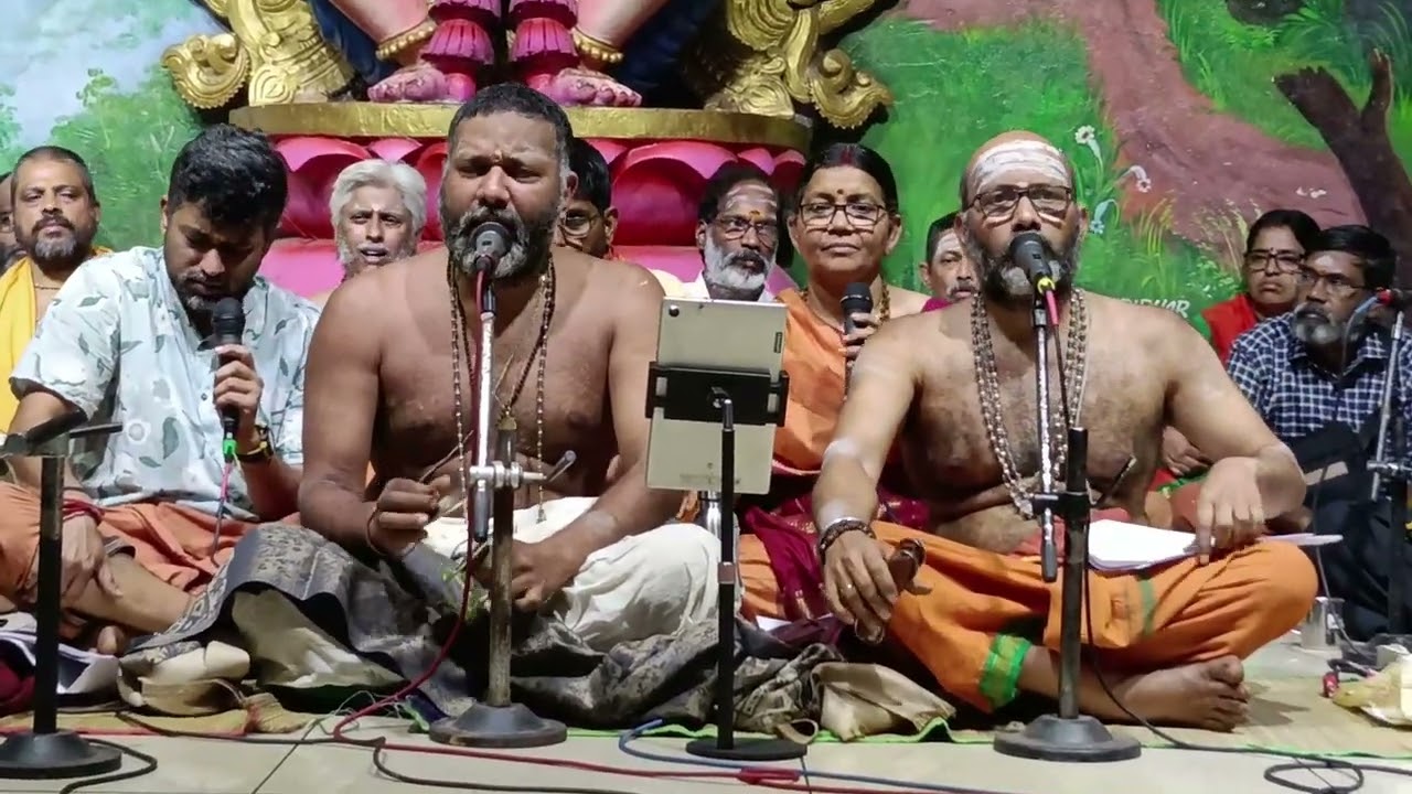 Muthu Sirithalum mullai sirithalum murugan siripaguma