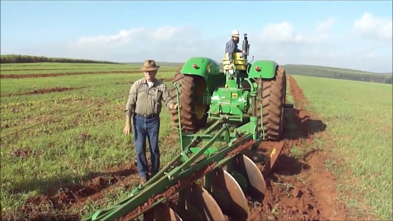 COLOCANDO NOVO TRATOR JOHN DEERE NO ARADO!