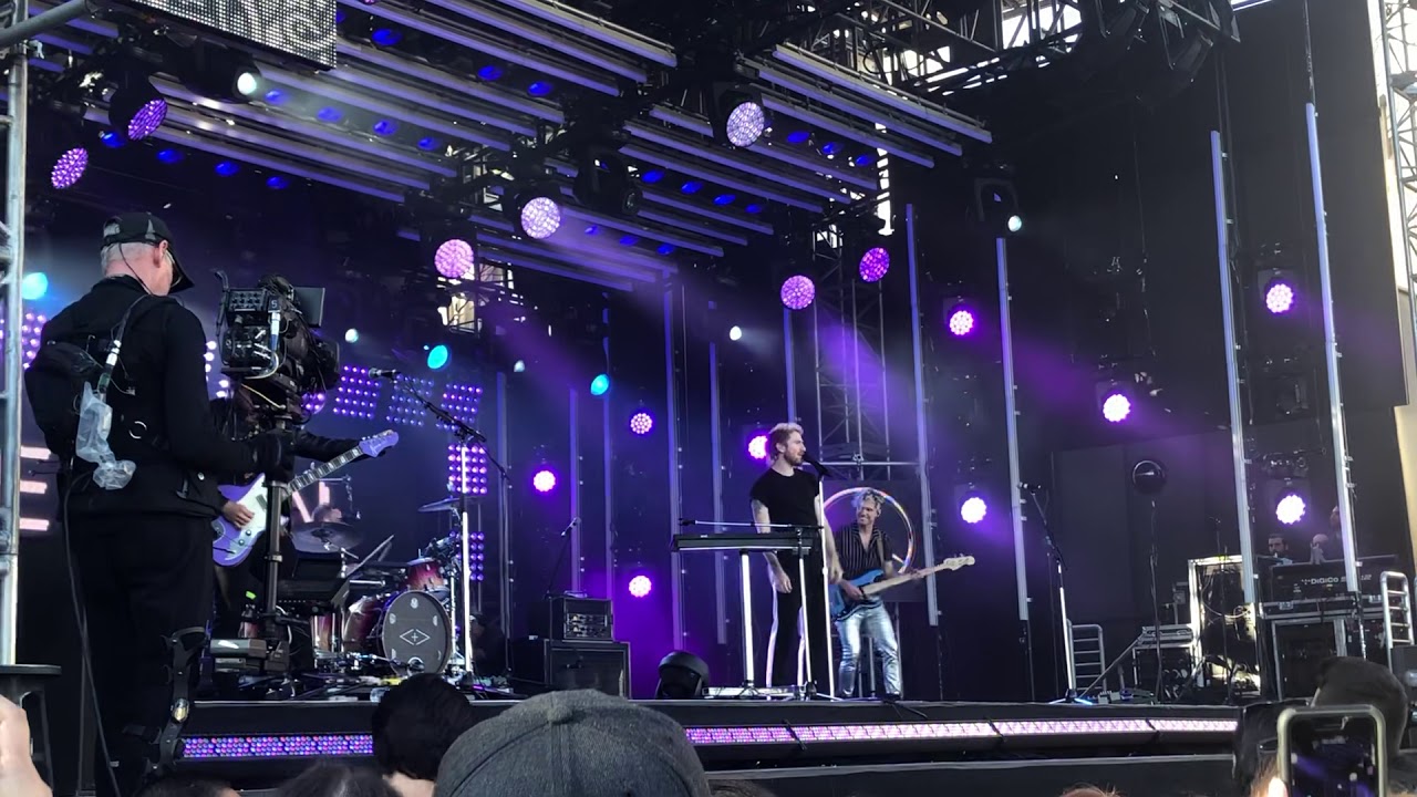 Walk the Moon- One Foot- Jimmy Kimmel Live!