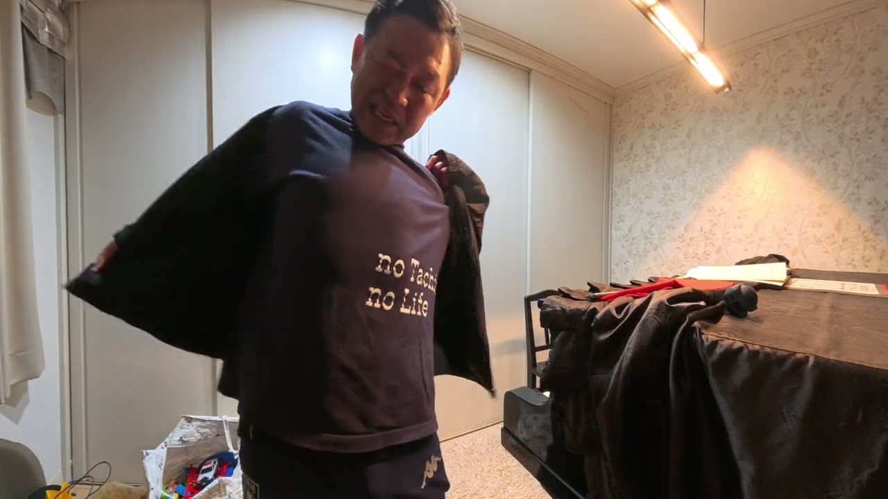 V⭐️⭐️残り１５分あります、服を脱ぐ時に痛い！ID 20260225 193515 10 022