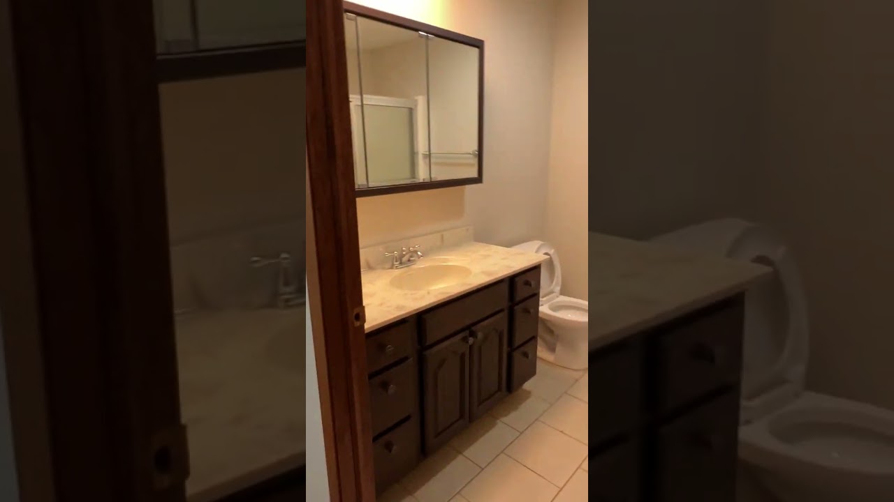 7 Garwood Dr, Huntington, WV 25705-interior upstairs