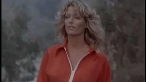 Farrah Fawcett's skateboard chase | Charlie's Ange...