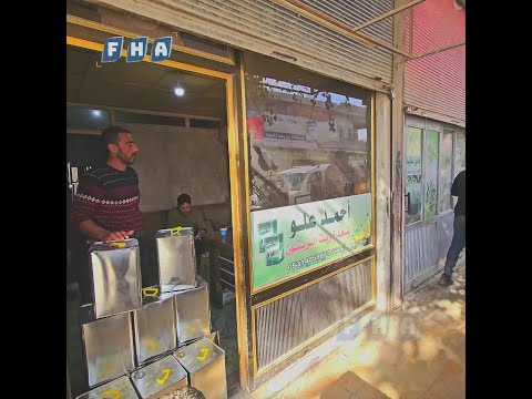 جولة لعدسة الفرات في سوق زيت الزيتون بمدينة عفرين حيث لوحظ انخفاض في سعر الزيت