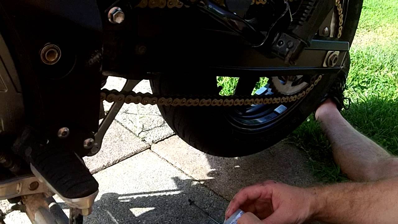 Using a Grease Ninja on a V-Strom 650 