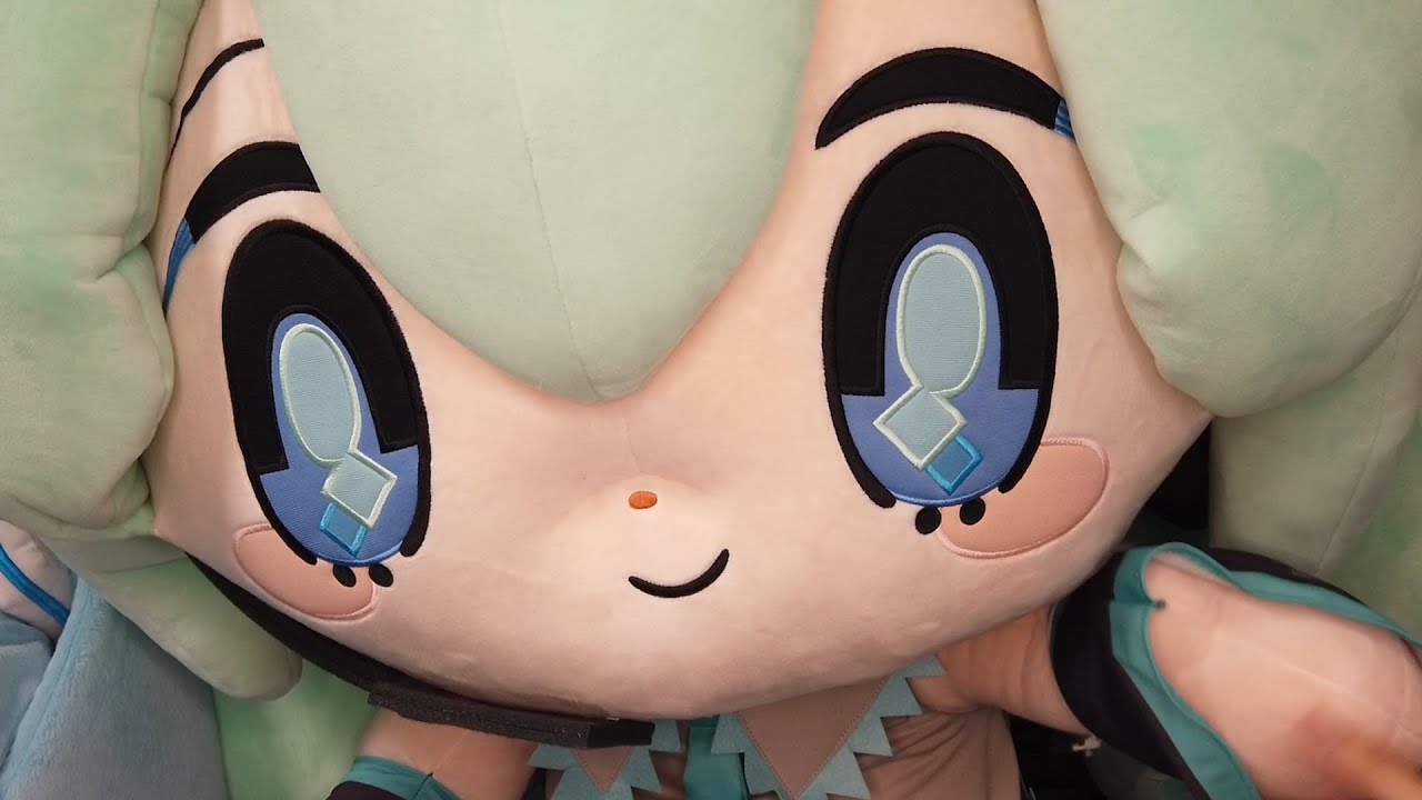 TAITO 初音ミク 超特大ぬいぐるみ グッズ開封 - YouTube
