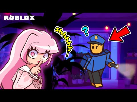 Staying Overnight in a Megastore!!! | Roblox | Survive Overnight at a Megastore