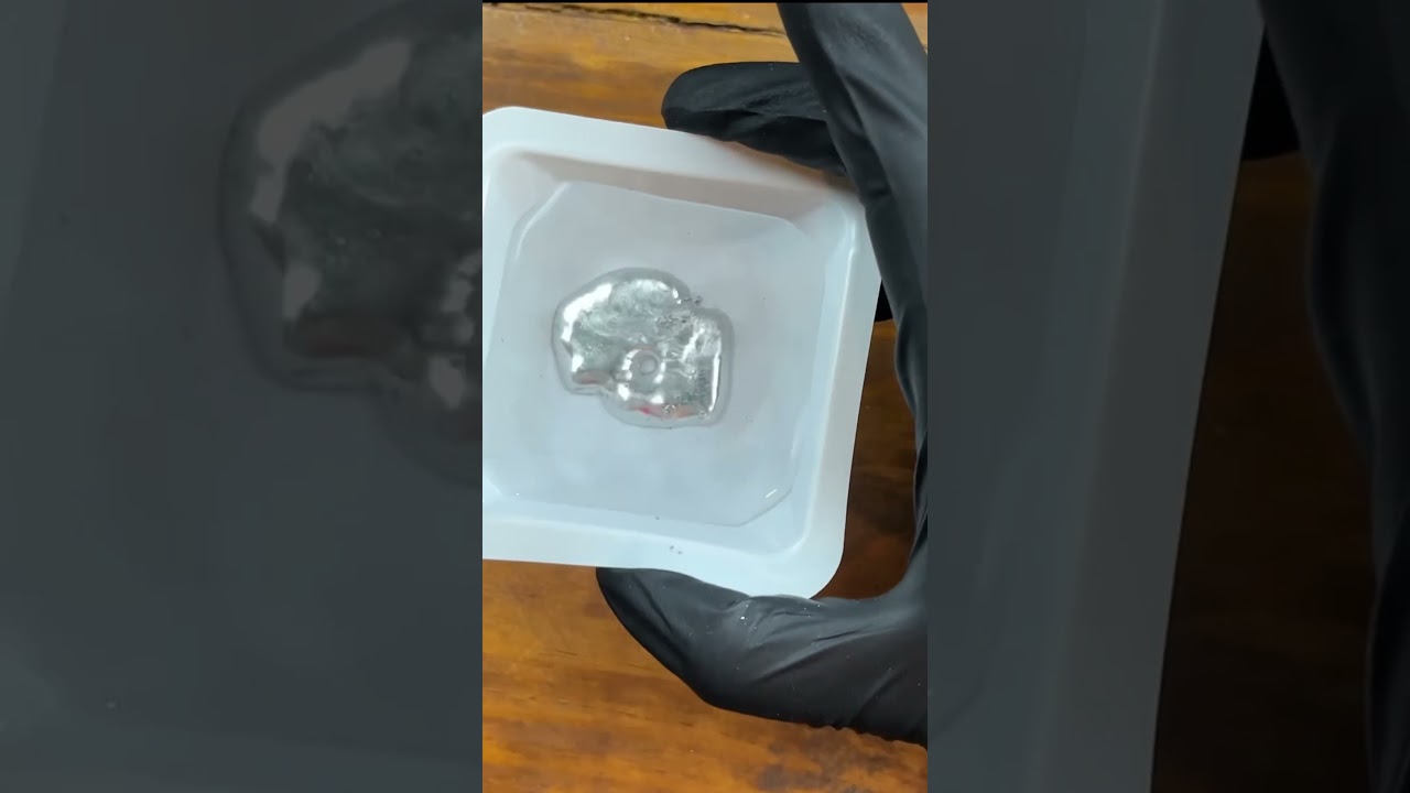Can gallium get wet? #chemistry #shorts - YouTube