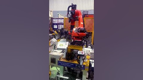 spot welding by Kuka robot #welding #kuka #robot #industrialautomation #viralvideo #shortvideo #weld