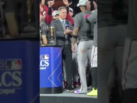 Watch: @Dbacks Ketel