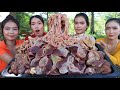 Cooking and eating intestine duck stir-fry - Eating intestine duck