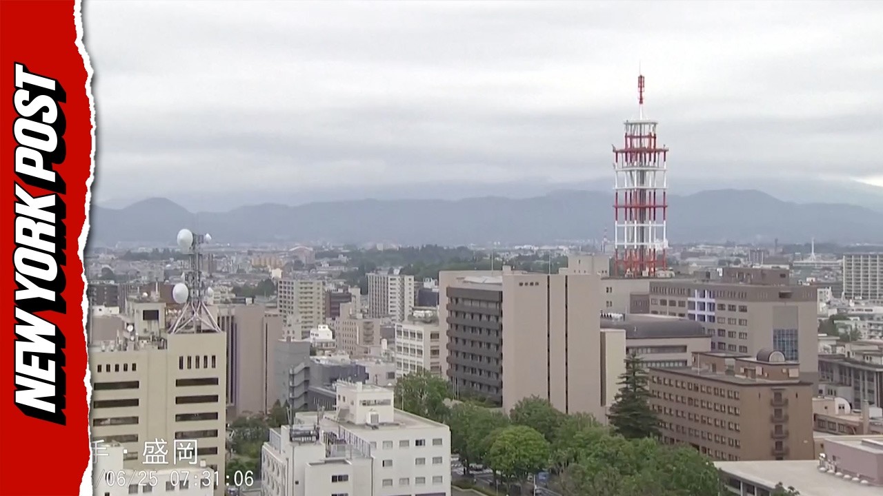 Various Cameras Capture Moment when 6.9-Magnitude Earthquake Hits Japan