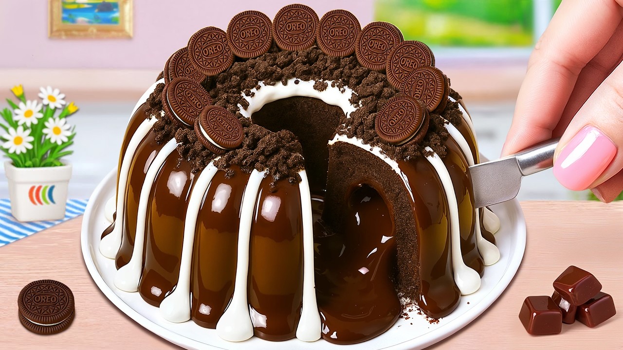 🍫So Satisfying Black and White Chocolate Drip Cake🤎 ASMR Mini Cooking