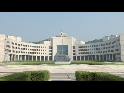 "박근혜 국정원 '문화계 블랙리스트' 작성 핵심역할" / 연합뉴스TV (YonhapnewsTV)