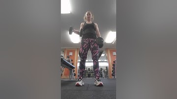 Superset: Bicep Curls and Pushups