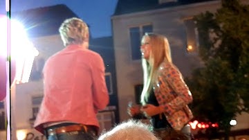 Thumbnail of Monique Smit & Tim Douwsma - Een Zomeravond Met Jou - TROS Muziekfeest Op Het Plein Sittard.