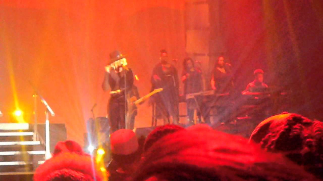 Mary J Blige My Life Live - YouTube
