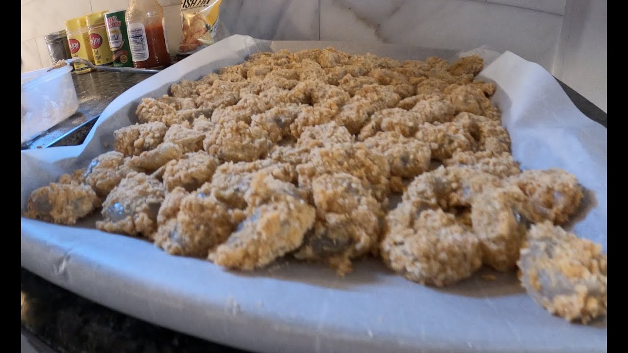 ⁣West Meets South: Making Fried Shrimp Poboys, Cali Style. Ep27.