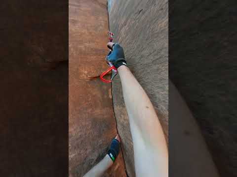 Trusting a Micro Cam on Dire Wolf - 5.12a