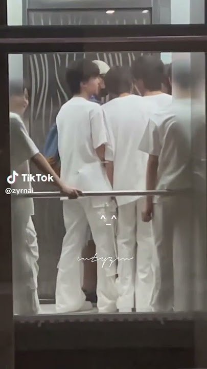 TF FAMILY look Zhang yiran and Chen sihan HAHAHA