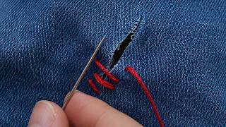 👖Turn an Ugly Jeans Hole Into a Stunning Handmade Detail