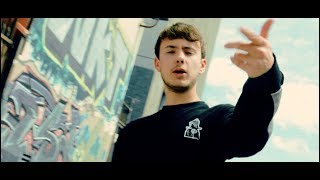 Quadeca - Not a Diss Track (Official Music Video) chords