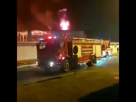Bursa'da Organize Sanayi Bölgesi'nde faaliyet gösteren RB Karesi Tekstil'de yangın çıktı .