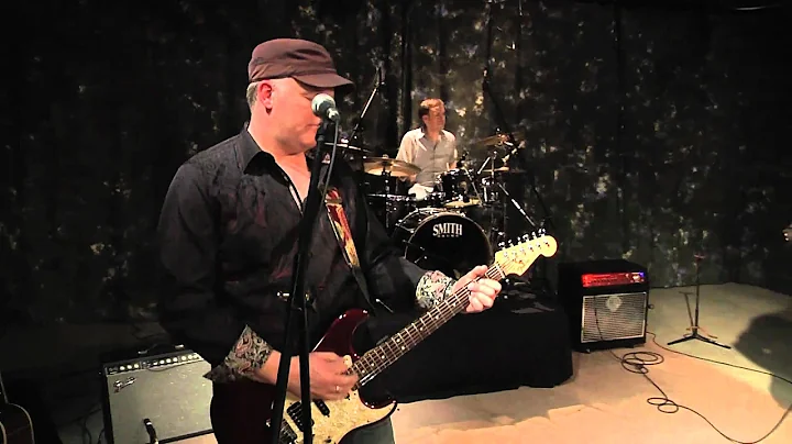Blues Makes Me Feel So Good - Albert Cummings