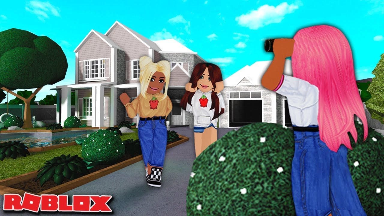 Tour Of My Bloxburg Town Berryville Roblox By Phoeberry