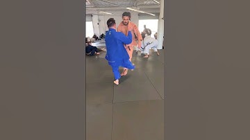 Judo black belt destroys unsuspecting jiu jitsu guy #jiujitsu #judo #wrestling #fail #comedy