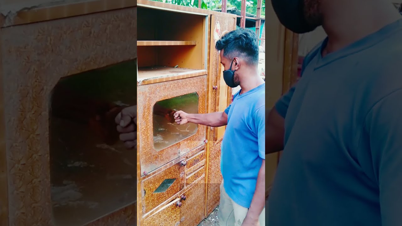 KNUCKLE PUNCH ON GLASS