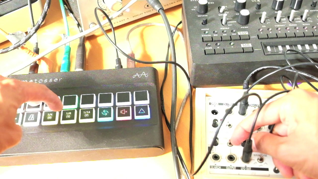 Timetosser + KOMA Field Kit + Monotribe YouTube