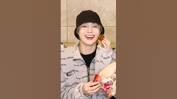 Ăn ngon là phải zỗ tay 😋 #TEMPEST #TPST #템페스트 #HANBIN #HANBIN_TEMPEST #한빈 #템페스트_한빈